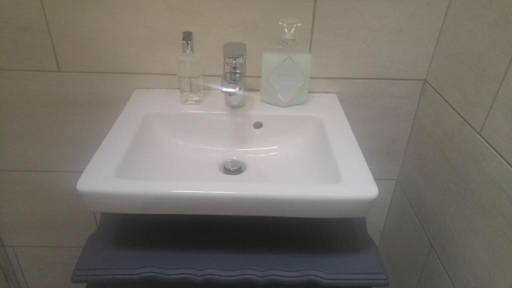Apartment Sweet Waters